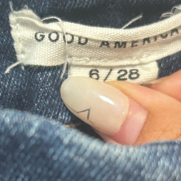 Good American Good Legs Crossover in Blue369 Skinny Jeans - Picture 7 of 9